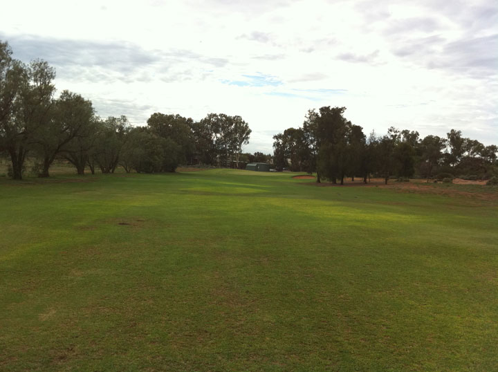 Hole 2 from the middle